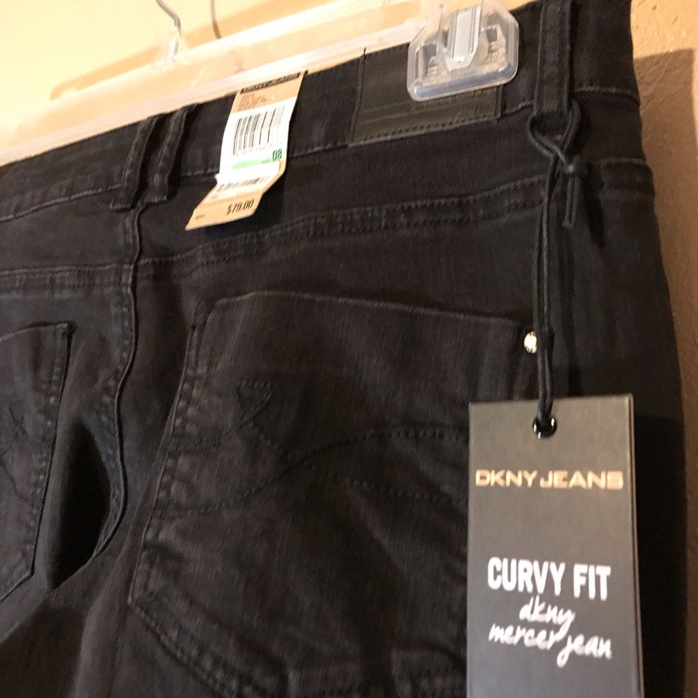 DKNY black denim jeans size 8, stretchy & pockets - Picture 5 of 6